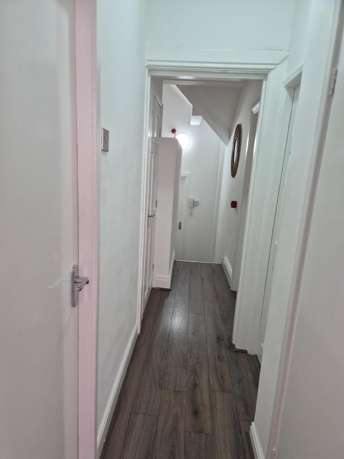 Affordably Elegant Apartments Close To Coop Live, Etihad Stadium And Manchester City Centre Exterior foto